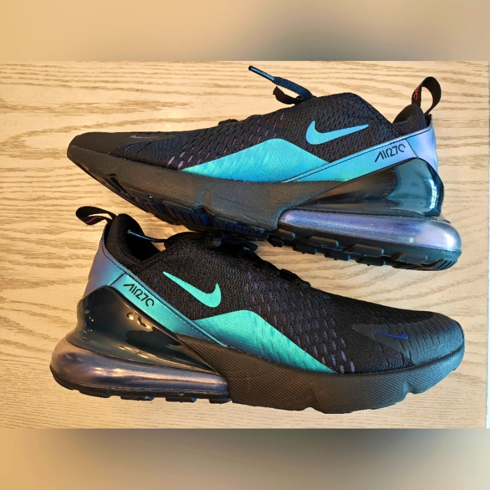 Nike Air 270 (Near Perfect)